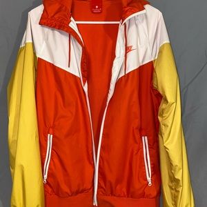 Vintage looking Nike!